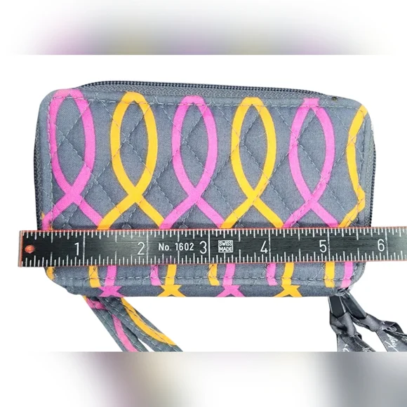 Vera Bradley Wallet In Jazzy Swirls - Picture 6 of 7